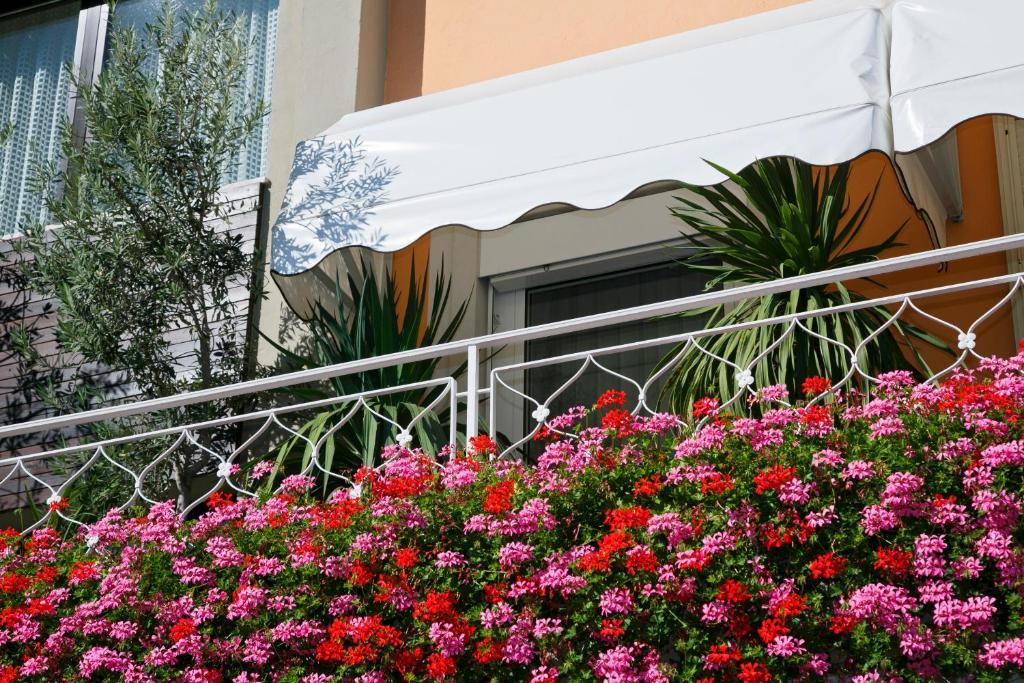 Hotel Isabella Meran Buitenkant foto